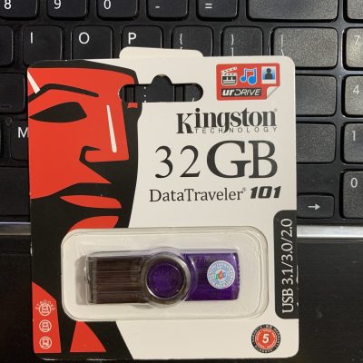 USB kingston 32GB